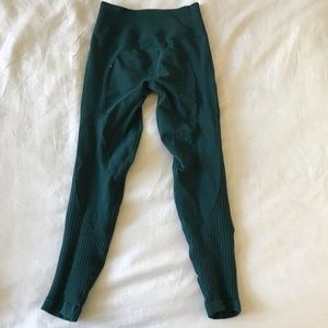Green Lululemon leggings